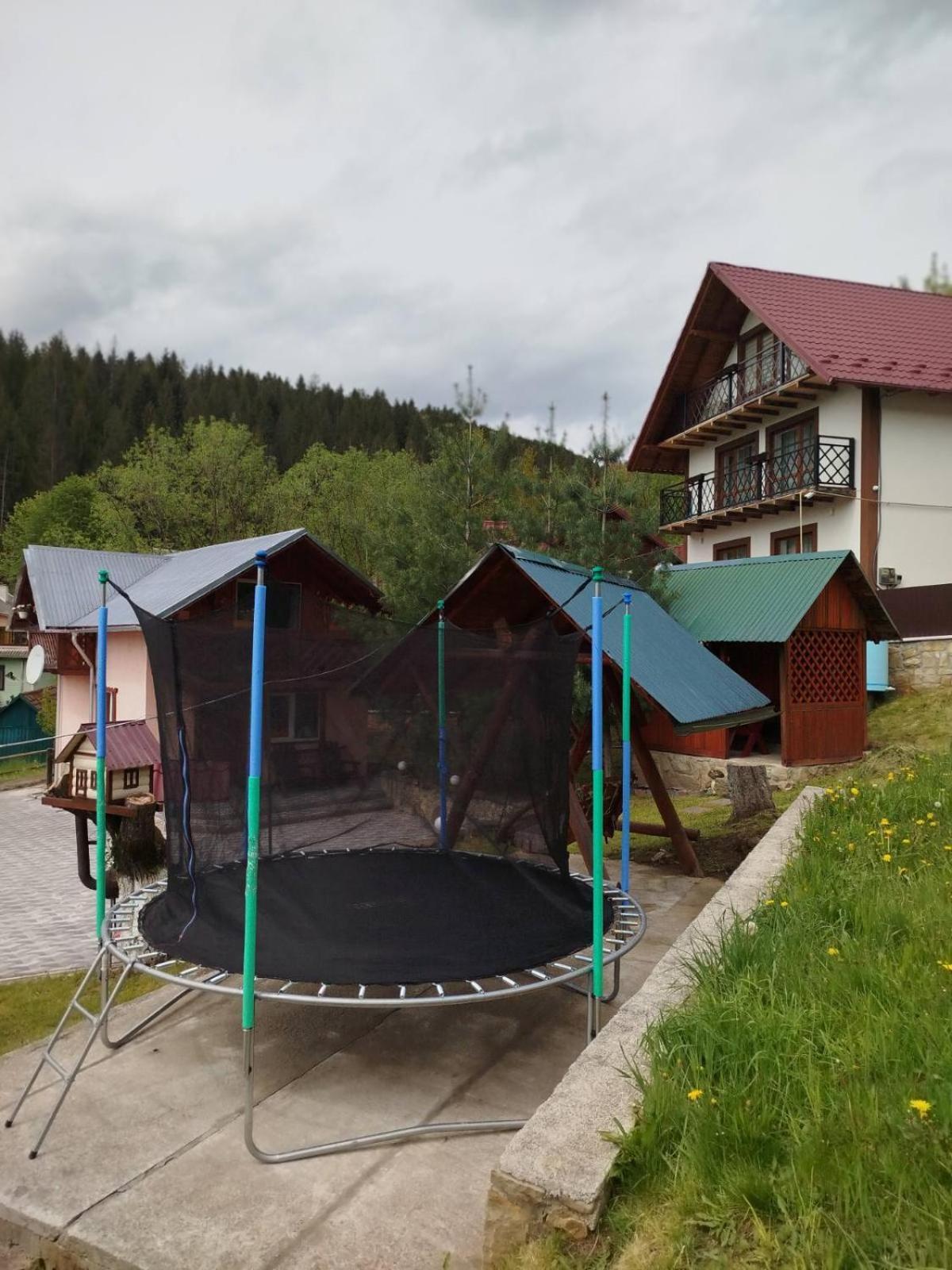 Holiday Home Melodiya Karpat Yaremche Exterior photo